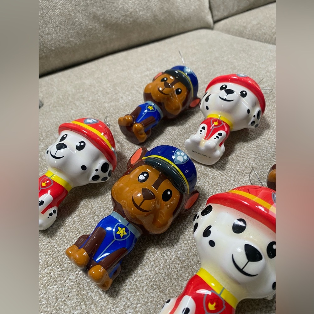 PAW PATROL 6 PACK ORNAMENTS ! Good condition 😍🎄